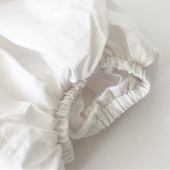 Greysn Balloon Puff Sleeve Blouse - Picture 9 of 11